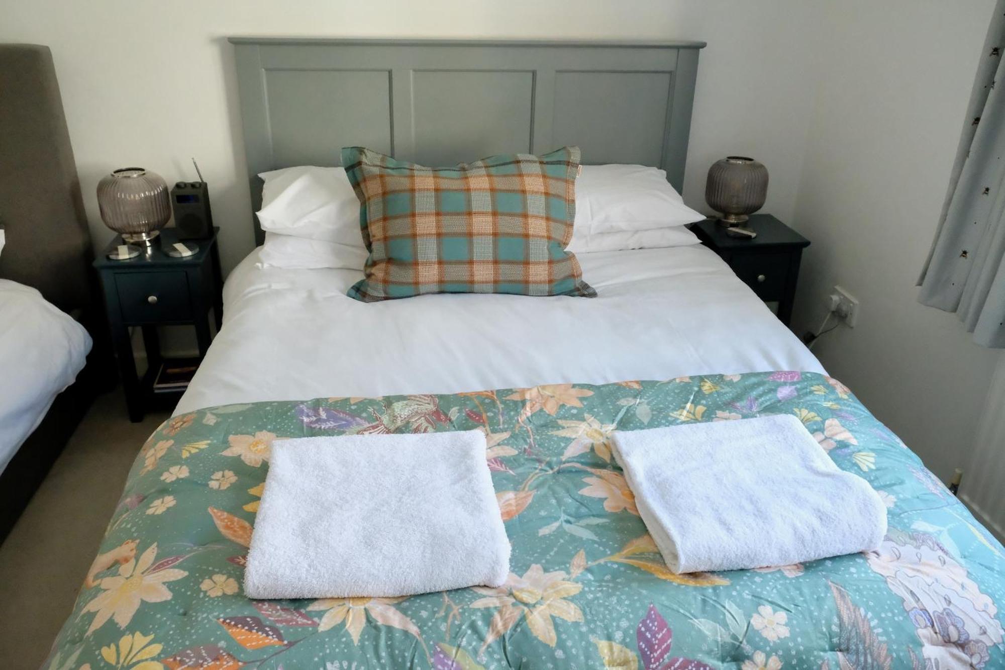 Spacious City Centre Apartment Бат Экстерьер фото